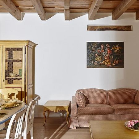 Joivy Charming Apartment Centre Of Como Luaran gambar