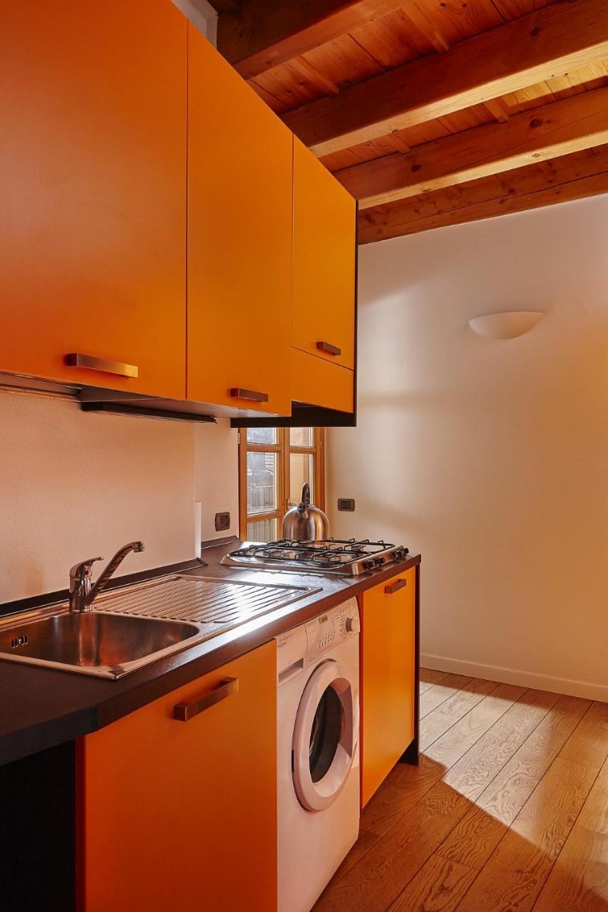 Joivy Charming Apartment Centre Of Como Luaran gambar
